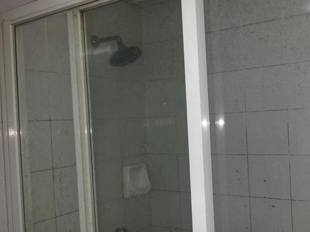 Laila Inn Kuching Exteriör bild